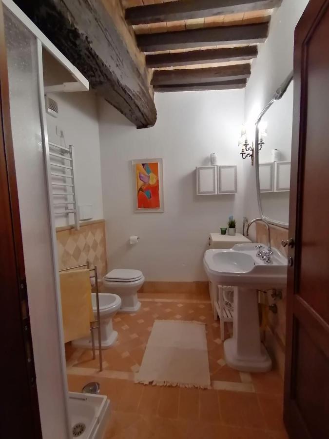 סן קשאנו דיי באני Casa Vacanze Carducci מראה חיצוני תמונה