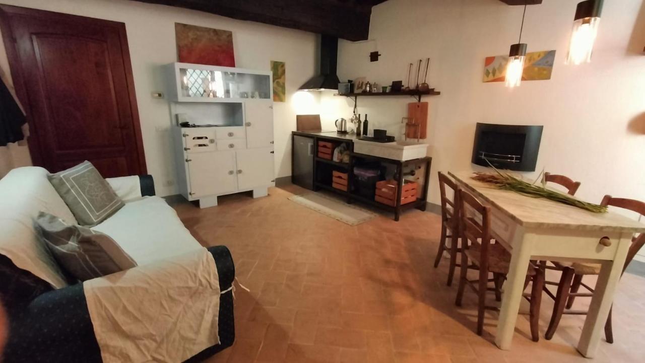 סן קשאנו דיי באני Casa Vacanze Carducci מראה חיצוני תמונה