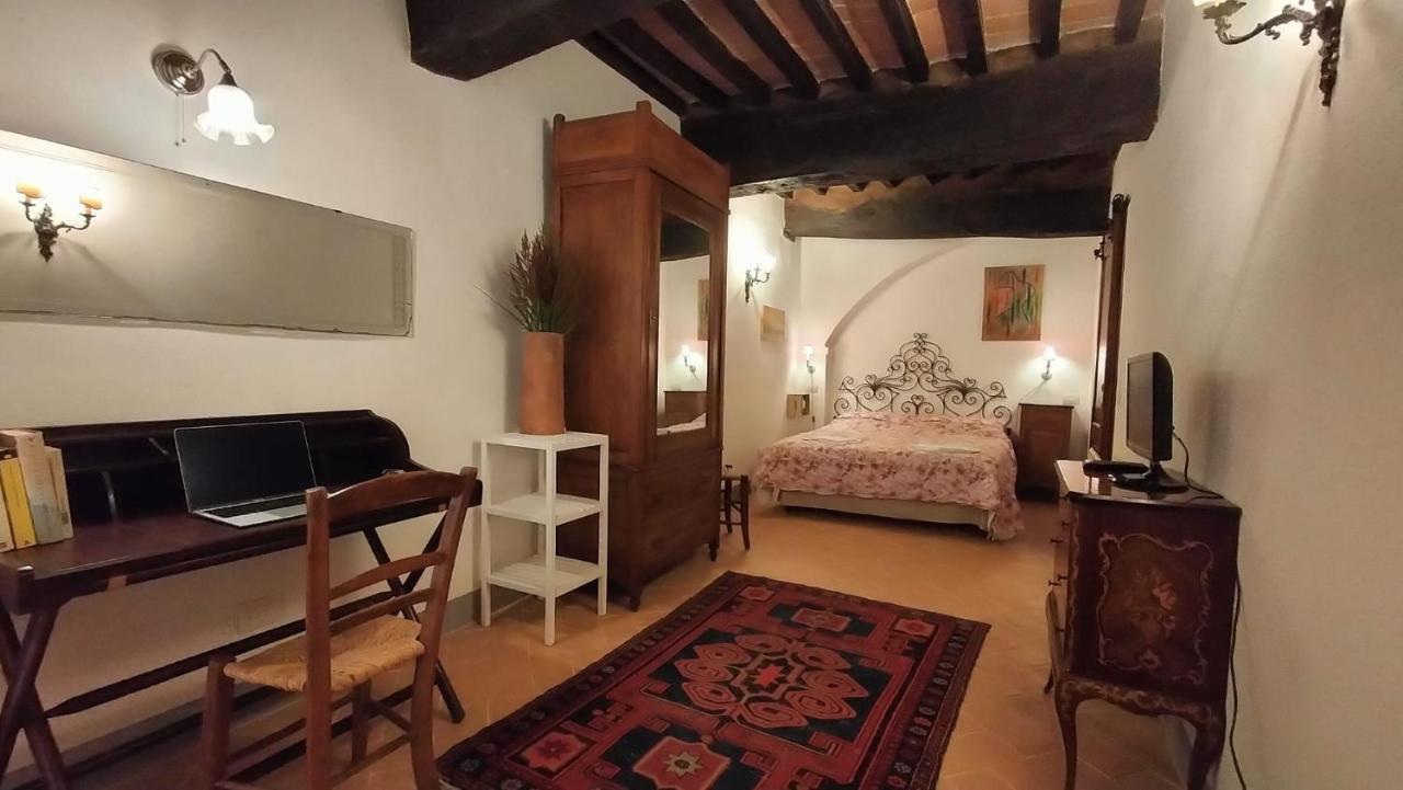 סן קשאנו דיי באני Casa Vacanze Carducci מראה חיצוני תמונה