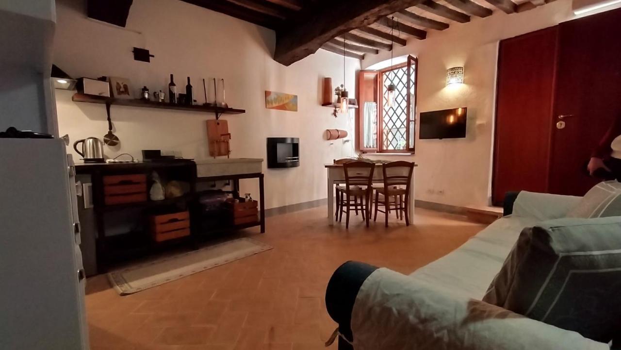 סן קשאנו דיי באני Casa Vacanze Carducci מראה חיצוני תמונה